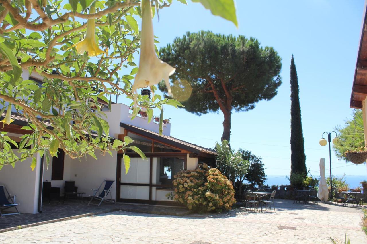 Villa Incanto B&B Caprioli Luaran gambar