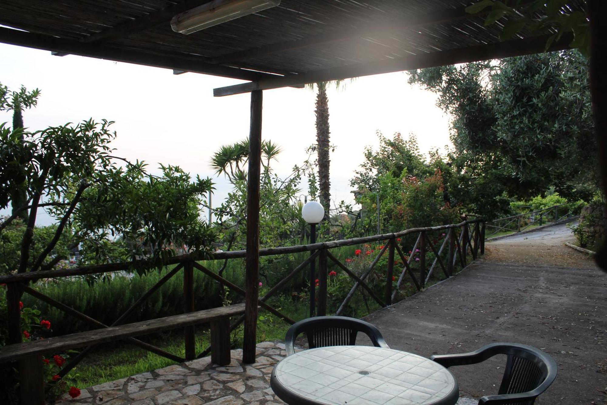 Villa Incanto B&B Caprioli Luaran gambar