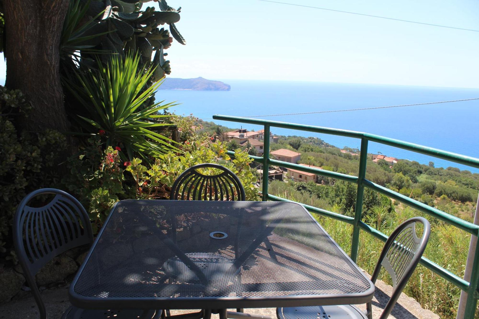 Villa Incanto B&B Caprioli Luaran gambar